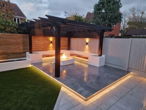 Built In Garden Seating, Garden Lighting Design, Modern Backyard Landscaping, Back Garden Design, Patio Garden Design, Backyard Remodel, Modern Garden Design, Modern Backyard, Have Inspiration