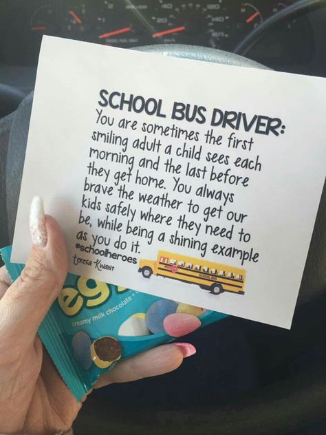 Administration Day Gift Ideas, Bus Driver Appreciation Gifts Printables, School Bus Driver Appreciation Gifts, Free Printable Bus Driver Appreciation Tags, Free Bus Driver Appreciation Printables, Bud Driver Appreciation, Diy Bus Driver Gifts End Of Year, Bus Driver Appreciation Day, School Bus Driver Retirement Party Ideas