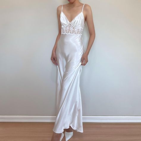 White Wedding Slip Dress, Vintage White Satin Dress, White Slip Dress Vintage, White Fitted Vintage Slip Dress, White V-neck Slip Dress With Delicate Straps, White Slip Dress With Delicate Straps And V-neck, Vintage V-neck Wedding Nightgown, Bridal Nightwear, White Satin Dress