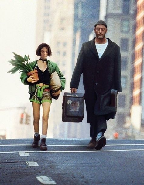 Leon The Professional Mathilda, Leon Matilda, Mathilda Lando, The Professional Movie, Iconic Movie Characters, Leon The Professional, Luc Besson, Jean Reno, Septième Art