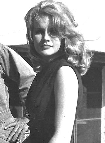 Carroll Baker Station Six Sahara publicity shot Carroll Baker, Queen Ii, Film Lovers, Talking Heads, Blonde Bombshell, Movie Stars, Pretty Woman, Hair Makeup, Hollywood