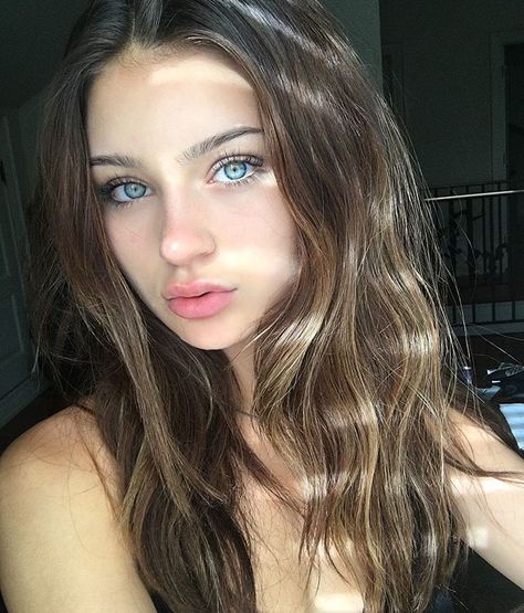 Hot Instagram Babe Of The Day: Sophi | Caveman Circus | Bloglovin’ Blue Eyes, Brown Hair, Long Hair, Hair, Blue