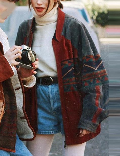 Vintage Coat Aesthetic, 89s Outfits, 1990s Womens Fashion, 80s Winter Outfits Vintage, 80s Winter Jacket, 80s Winter Aesthetic, Vintage Fall Clothes, Winter 80s Outfits, 89s Fashion Style