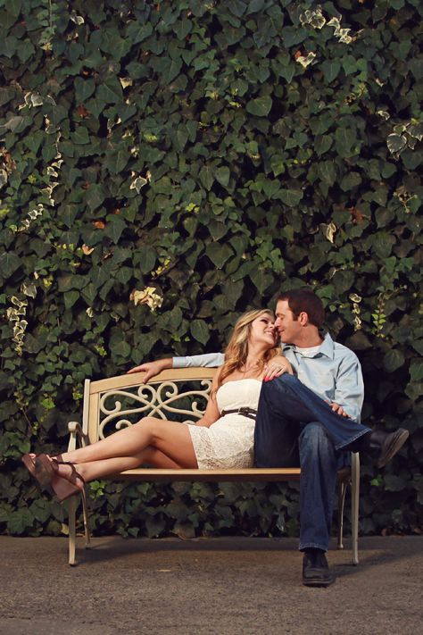 Love Poses On A Bench Photo Ideas, Engagement Photos Ideas Short Guy, Engagement Photos Seated, Couples Photoshoot Bench, Seated Couples Pose, Family Photo Poses On Bench, Anniversary Poses Ideas Couple Pics, Bench Couple Poses, Couple Sitting On Bench Pose