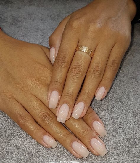 Natural Nails Light Pink, Old Money Nails Short Square, Medium Natural Nails, Nude Sns Nails, Nails For Autumn, Sheer Nails, Milky Nails, Nice Nails, Nails Square