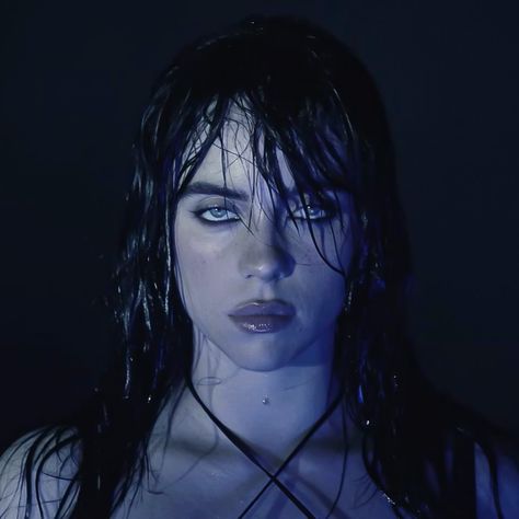 Eilish No 2 Photoshoot, Billie Eilish Eyes Aesthetic, Billie Eilish Wet Hair, Billie Eilish No.2, Eilish No.2, Billie Eilish Eilish No 2, Hot Billie Eilish, Icons Billie Eilish, Billie Eilish Photos