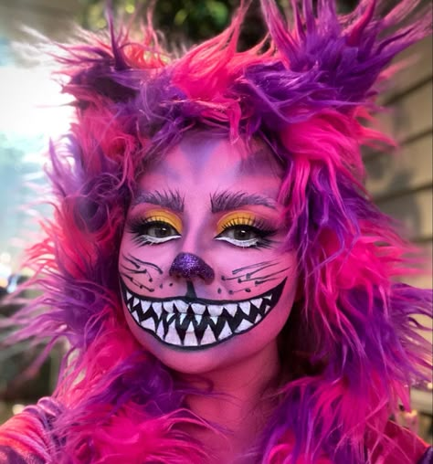 Cat Alice In Wonderland Makeup, Cheshire Car Make Up, Alice And Wonderland Cat Costume, Alice In Wonderland Cheshire Cat Makeup, Cat From Alice In Wonderland Makeup, Alice In Wonderland Makeup Looks, Alice In Wonderland Cat Makeup, Cheshire Cat Halloween Makeup, Alice In Wonderland Horror Makeup