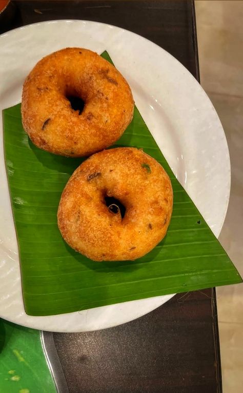 South Indian Food South Indian Street Food, South Indian Food Snap, Random Snaps, South Indian Breakfast, Fake Pics, Food Captions, Indian Foods, Indian Breakfast, Vegetarian Snacks