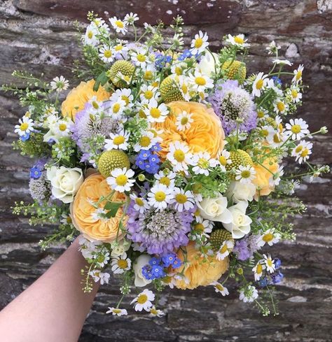 Purple And Yellow Wedding Flowers, Yellow And Blue Wedding Flowers, Purple And Yellow Bouquet, Wedding Blue And Yellow, Blue And Yellow Bouquet, Yellow Wedding Flowers Bouquet, Blue Yellow Weddings, Yellow Wedding Decorations, Blue Bridal Bouquet