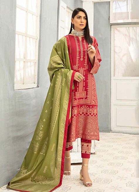 It's all about bold and fresh colors emphasizing a modern twist featuring our new, straight cut maroon color jacquard pakistani suit, comes with maroon lawn cotton trouser, teamed with a beautiful contrast green colour jacquard dupatta which completes this look. Maroon Contrast Colour, Jacquard Suit, Indian Clothing Brands, Ethnic Wear Indian, Pakistani Suit, Color Combinations For Clothes, Indian Clothing, Pakistani Suits, Green Colour