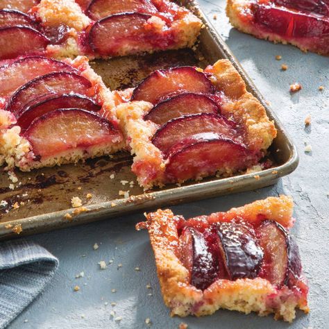 We channeled our editor’s grandmother’s classic plum kuchen for this easy yet impressive treat. Plum Biscuit Tart   Save Recipe Print Yields: 1 (13×9-inch) tart Ingredients 1¼ cups all-purpose flour ½ cup sugar, divided 1½ teaspoons baking powder ½ teaspoon kosher salt ¼ cup cold unsalted butter, cubed ¼ cup whole milk 1 large egg … Rustic Plum Tart, Plum Recipes Cake, Plum Tarts, Plum Clafoutis, Food Desert, Plum Tart, Plum Recipes, Delicious Deserts, Plum Cake