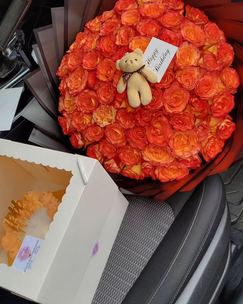 Who wouldn't love some Orange 🧡roses ! . . Pre-Order your bouquet 💐 for any occasions. Add On's available, Crowns 👑, balloons 🎈, toppers , Sash , pins 📌, chocolates 🍫 Dm or send a whatsapp to 914-648 2510 Delivery available 📍Yonkers,NY Follow me for more . . #orange #rose #surprise #fypシ #followｍe #supportlocal #shopsmall #aesthetic #organic #instagood Rose Surprise, Orange Roses Bouquet, Orange Rose Bouquet, Orange Bouquet, Orange Bouquets, Bouquet Gift, Flowers Bouquet Gift, Orange Roses, Birthday Love