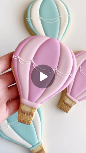 Air Balloon Cookies, Goodies Ideas, Hot Air Balloon Cookies, Balloon Cookies, Iced Cookies, Icing Cookies, Air Balloons, Coral Reef, Royal Icing