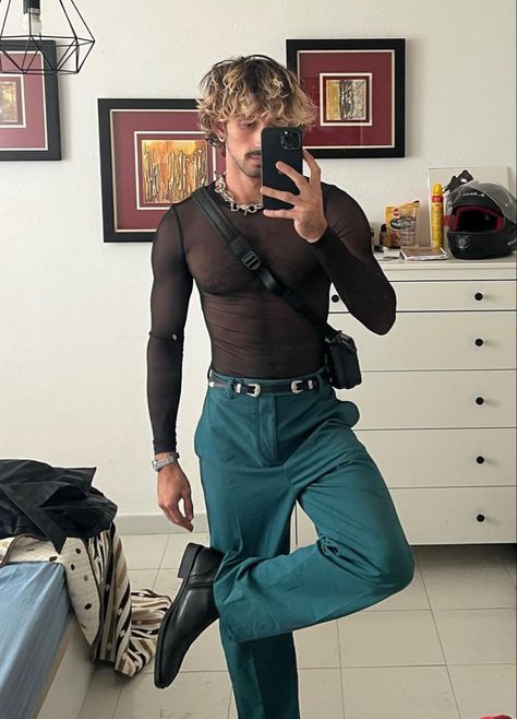 Revealing Men Outfit, Mens Concert Outfit Aesthetic, Bodysuit Men Fashion, Queer Mens Fashion, Rave Men Outfits, Gay Men Outfits, Euphoria Outfits Men, Gay Men Fashion, Male Rave Outfits