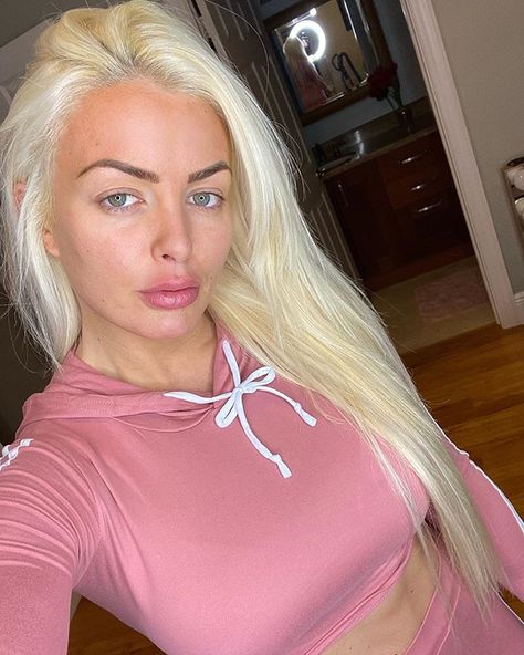 Mandy Rose Instagram, Mandy Rose Wwe, Mandy Rose, Wwe Diva, Best Instagram Photos, Best Selfies, Amanda Rose, Cool Instagram, Wwe Superstars