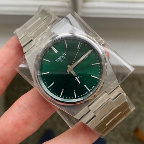 Tissot PRX Watch in Green - One of the hottest releases 🔥 Prx Watch, Green Watch Men, Tissot Watches, Green Watch, Men Jewelry, Stylish Watches, City Aesthetic, Wrist Watches, Automatic Watch