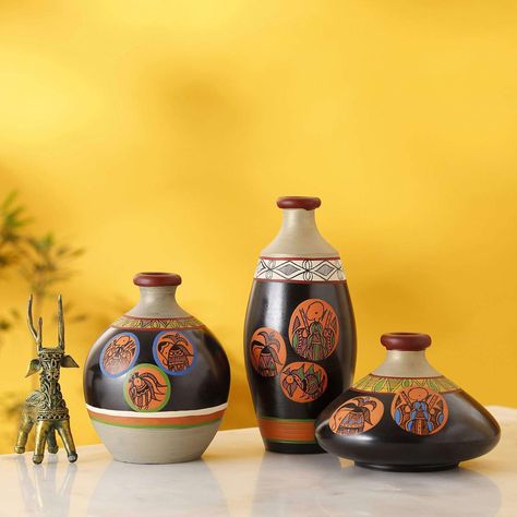 Terracotta Vase, Painted Clay Pots, Jungle Art, Pottery Painting Designs, Decorative Vases, Home Decor Sets, Home Handmade, Painted Vases, Home Decor Vases