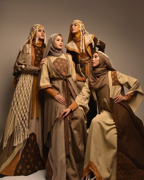 Modest Fashion Ideas, Modest Fashion Muslim, Islamic Wear, Nobody Asked, Fashion Design School, Dress Muslim, Batik Fashion, Fashion Muslim, Fashion Institute