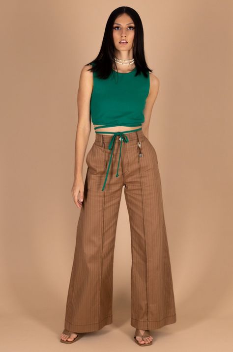 730819 - Reina Diaz Outfit Con Pantalon Cafe, Summer High-waisted Brown Pants, Outfit Pantalon Marron, Zara Casual Brown Pants, Zara High Waist Brown Pants, Pantalon Cafe Clar, Color Cafe, Outfits Aesthetic, Online Store