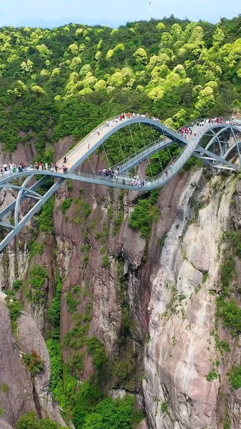 naturesms on Instagram: Zhejiang Taizhou Internet celebrity Ruyi Bridge, it is said that only one person out of 100 dares to walk, do you dare to challenge?✨❤️ . .… Ruyi Bridge, Travelling Aesthetic, Bridge Engineering, Best Travel Gadgets, Scenic Train Rides, Journey Quotes, Aesthetic Winter, Pedestrian Bridge, Beautifully Made