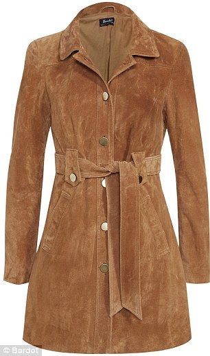 Suede Dress Outfit, Un Speech, Fashion Work Outfit, Brown Trench Coat, Cord Dress, Soiree Dress, Sewing Clothes Women, Iranian Women Fashion, Trendy Jackets