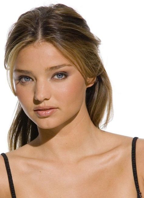 Miranda Kerr Blonde, Miranda Kerr Young Aesthetic, Miranda Kerr Ponytail, Miranda Kerr Without Makeup, Miranda Kerr Face, Miranda Kerr Photoshoot, Miranda Kerr Makeup, Miranda Kerr Red Lips, Miranda Kerr Victoria Secret