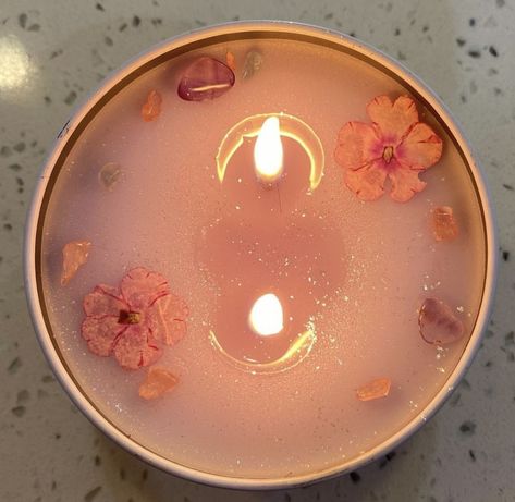 Lavender Candle Aesthetic, Lavender Pink Aesthetic, Pink Candles Aesthetic, Pink Aesthetic Glitter, Fairy Altar, Pink Meditation, Scented Candles Aesthetic, Sparkly Candles, Dried Flower Candles