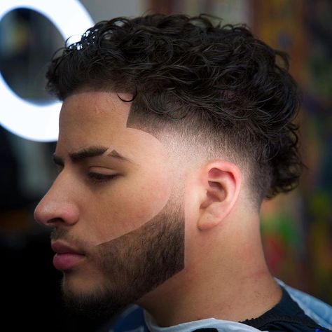 Lowtaperfade Curly, Curly Mid Fade, Mid Fade Curly Hair, Mid Taper Fade Haircut Curly, Long Curly Hair Men, Fade Haircut Curly Hair, Hipster Haircut, Haircuts Curly, Curly Hair Fade