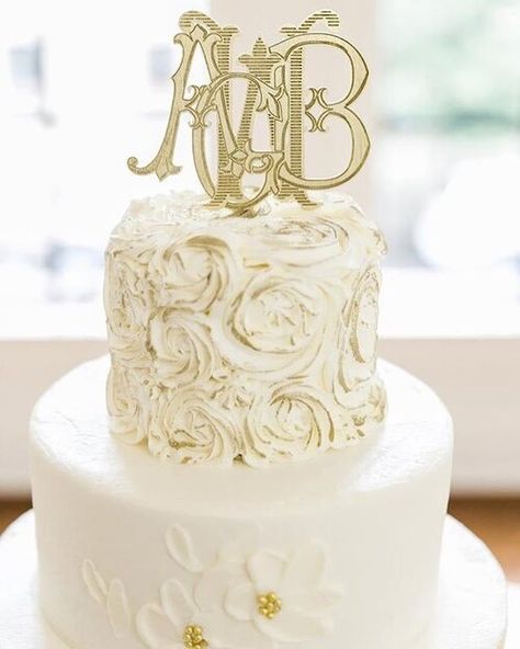 It's Four Letter Friday! We have many brides with a double-letter first name. They often ask, "How can we incorporate my two letters into our wedding monogram?” Question answered!⁠ ⁠⠀ Abby Grace + Bradley’s custom 4-letter monogram is a perfect example of this. In addition to wedding items including this cake topper by @theconfettihome, the couple purchased the monogram in embroidery format to use throughout their home.⁠ Four letter fabulous! ✨ . . . #weddingmonogram #fourletter #fourlettermonog Wedding Monograms, Cake Topper Initials, Monogram Cake Toppers, Cake Topper Ideas, Monogram Cake, Acrylic Laser Cut, Gold Cake Topper, Gold Wedding Theme, Elegant Monogram