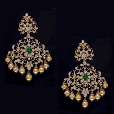 Photo of emerald and diamond necklaces Simple Bridal Jewelry, Gold Jewelry Outfits, Handmade Wedding Rings, Gold Earrings Wedding, Gold Necklace Indian Bridal Jewelry, Indian Jewellery Design Earrings, Wedding Jewellery Collection, Gold Bride Jewelry, Gold Jewelry Earrings