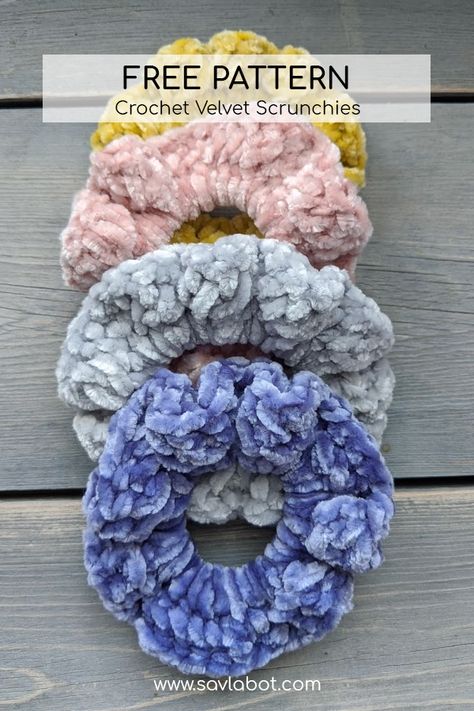 Bernat Crushed Velvet Crochet Patterns, Scrunchie Pattern, Pola Topi, Crochet Scrunchies, Bernat Yarn, Crochet Hair Accessories, Velvet Scrunchie, Beginner Crochet Projects, Quick Crochet