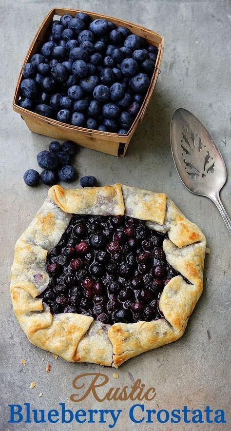 A 30 minute Blueberry Crostata Recipe. Also known as galette, rustic pie or rustic tart, it is perfect for new bakers You cannot go wrong with this one. Rustic Tart, Rustic Pie, Blueberry Pies, Crostata Recipe, Dessert Aux Fruits, Blueberry Recipes, Pie Dessert, Fruit Desserts, High Tea