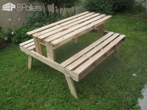 Pallet Picnic, Pallet Picnic Tables, Garden Bench Diy, Pallet Crates, 1001 Pallets, Garden Picnic, Picnic Bench, Picnic Tables, Pallet Creations