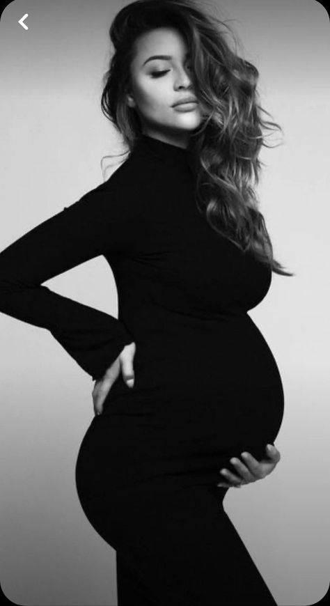 Lola Melani, Maternity Studio Photoshoot, Maternity Photography Studio, Maternity Photography Poses Pregnancy Pics, Maternity Studio, Maternity Photoshoot Poses, Winter Maternity, Maternity Photography Poses, Photography Couples