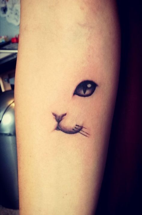 Cat Face Tattoo, Cat Face Tattoos, Nose Tattoo, Cat Tattoo Simple, Cute Cat Tattoo, Black Cat Tattoos, Geometric Tattoo Arm, Awesome Tattoo, Tasteful Tattoos