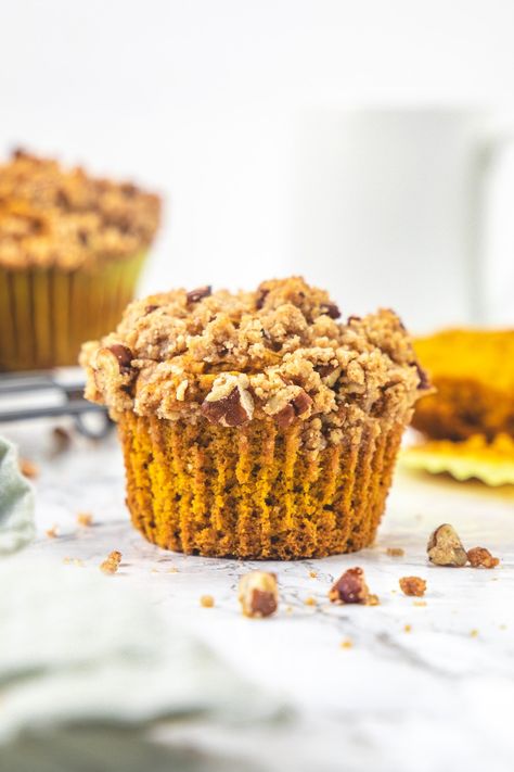 Eggless Pumpkin Muffins, Eggless Pumpkin Pie, Healthy Pumpkin Muffins, Cinnamon Streusel Muffins, Pumpkin Muffins Recipe, Pumpkin Muffins Easy, Baking With Coconut Flour, Cinnamon Crumble, Pumpkin Muffin Recipes