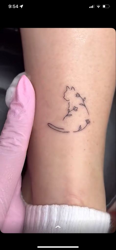 Pet Tattoo Ideas Cats, Tasteful Cat Tattoos, Cat Tattoo Matching, Meaningful Cat Tattoos, Fine Line Cat Tattoo Ideas, Passed Cat Tattoo, Tattoo Ideas Female Cat, Tattoo For Passed Cat, Cat Outline Tattoo Simple