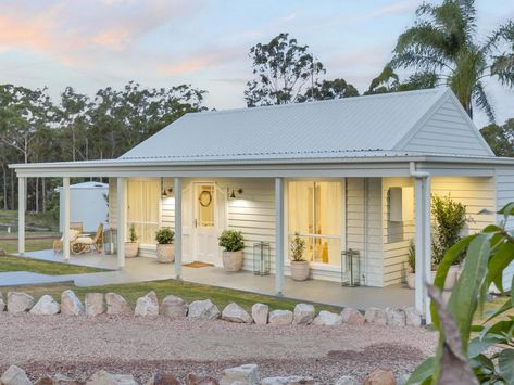 Home renovation: Dingy shed transformed into dreamy bungalow | news.com.au — Australia’s leading news site Bungalow With Veranda, Small Bungalow Exterior, Bungalow Veranda, Tin Roof House, Guesthouse Ideas, Country Bungalow, Australian Country Houses, Small Rustic House, Queenslander Renovation