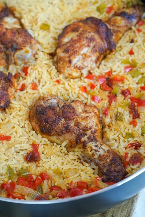 Chicken Legs Recipes, Baked Meals, Roasted Chicken Legs, Sausage Rice, Baked Chicken Drumsticks, Chicken Leg Recipes, Rice Recipes For Dinner, Drumstick Recipes, Chicken Drumstick Recipes