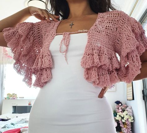 Crochet crop cardigan with flutter sleeves: Hawa crochet pattern Crochet Crop Cardigan, Jelly Rolls, Mesh Tops, Crochet Design Pattern, Crochet Clothing And Accessories, Crop Cardigan, Crochet Summer Tops, Crochet Simple, Crochet Fashion Patterns