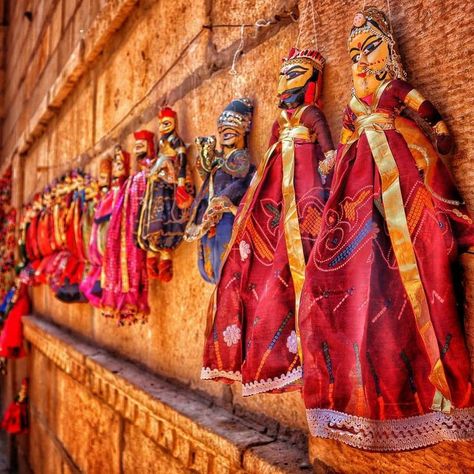 Rajasthan Illustration, Culture Of Rajasthan, Romantic Views, String Puppet, Rajasthani Dress, Rajasthani Art, Puppet Theatre, Amazing India, India Culture