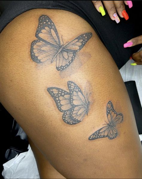 Tattoo Butterfly Thigh, Butterfly Thigh Tattoo Black Women, Pretty Tattoos For Women Thigh Piece, Tattoos For Women Rose, Thigh Tattoos Black Women, Butterfly Tattoo On Thigh, Butterfly Tattoo Thigh, Side Thigh Tattoos Women, Pretty Thigh Tattoos