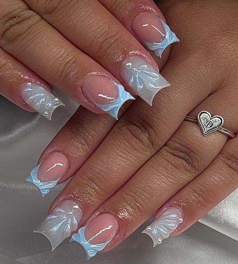 Too pretty 😚✨ Short Square Gel X Nail Designs, Fun Short Acrylic Nails, Acrylic Nails Blue Short, Vacation Nail Inspo 2024, Nail Designs Birthday, Short Baddie Nails, Aesthetic Blue Nails, Blue Short Nails, Short Frenchies