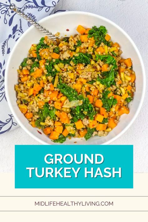 Ground turkey hash is a staple in our household. It’s an easy recipe that you can have with breakfast, lunch, dinner, or even brunch! Give this easy ground turkey recipe a try today and let us know how you customize it to include your favorite scramble ingredients. The great thing about making recipes with ground turkey is that you can always bet on them being leaner and less expensive to prepare. I love that and it’s why I’m always looking for ways to use a pound of ground turkey! Ground Turkey Hashbrown Casserole, Ground Turkey Egg Scramble, Hash Brown Bowl Meal Prep, Ground Turkey Hash, Recipes With Ground Turkey, Turkey Hash Recipe, Ground Turkey Recipe, Turkey Hash, Harvest Hash Recipe