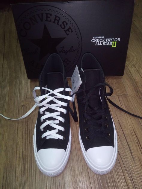 Finally got my Chuck II's. White laces or black laces? Converse With Black Laces, All Black Converse, Converse All Stars, Converse White, Black Converse, Converse Black, Nike Sneakers, Black Laces, Converse All Star