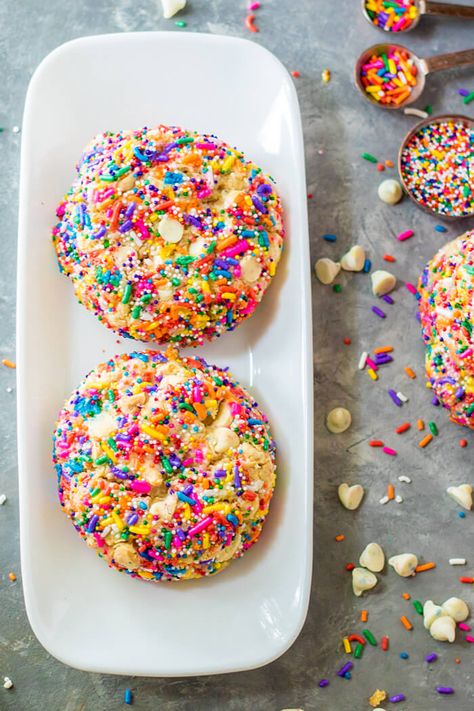 GIANT SPRINKLE COOKIE RECIPE Large Drop Cookies, Giant Sprinkle Cookies, Xl Cookie Recipes, Giant Bakery Style Cookies, Huge Cookie Recipe, Jumbo Cookie Recipe, Big Cookie Recipe, Giant Cookie Recipe, Giant Sugar Cookie