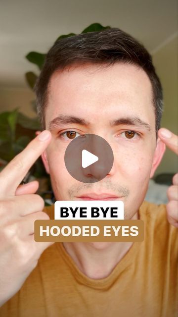 Lift Eyes Naturally, Diy Eyelid Tape Hooded Eyes, How To Lift Eyelids Naturally, Massage For Hooded Eyes, Hooded Eye Lift Massage, Puffy Eyelids How To Get Rid Of, Eye Lift Before And After, How To Get Rid Of Hooded Eyes, Gua Sha For Hooded Eyes