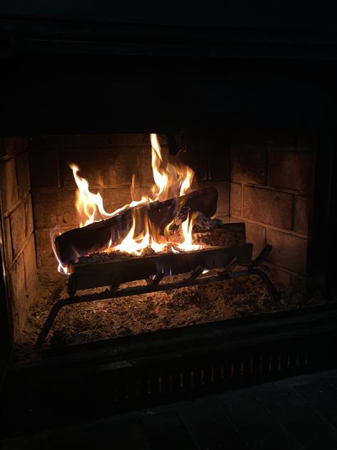 a fire in a fireplace Cosy January Aesthetic, Fireplace At Night, Cozy By The Fire, Fireplace Cozy Aesthetic, Warm Fuzzy Feeling Aesthetic, Cozy Winter Night Aesthetic, Cozy November Aesthetic, Cozy Warm Aesthetic, Warm Light Aesthetic