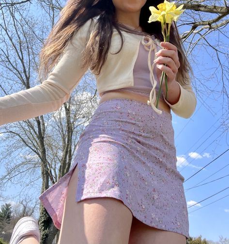 Outfits With Purple Skirt, Lavender And Yellow Outfit, Purple Floral Skirt Outfit, Purple Skirt Aesthetic, Purple Skirt Outfit Aesthetic, Purple Mini Skirt Outfit, Lilac Skirt Outfits, Yellow And Purple Outfit, Lavender Skirt Outfit