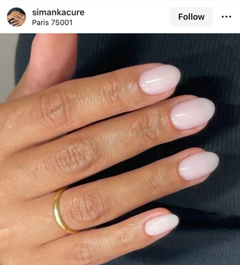 Squarish Round Nails, Xs Round Nails, Gel X Round Nails, Short Nails Round Shape, Square Round Nails Acrylic, Natural Round Nails Short, Nail Inspo Round Short, Round White Nails, Short Round Nails Ideas